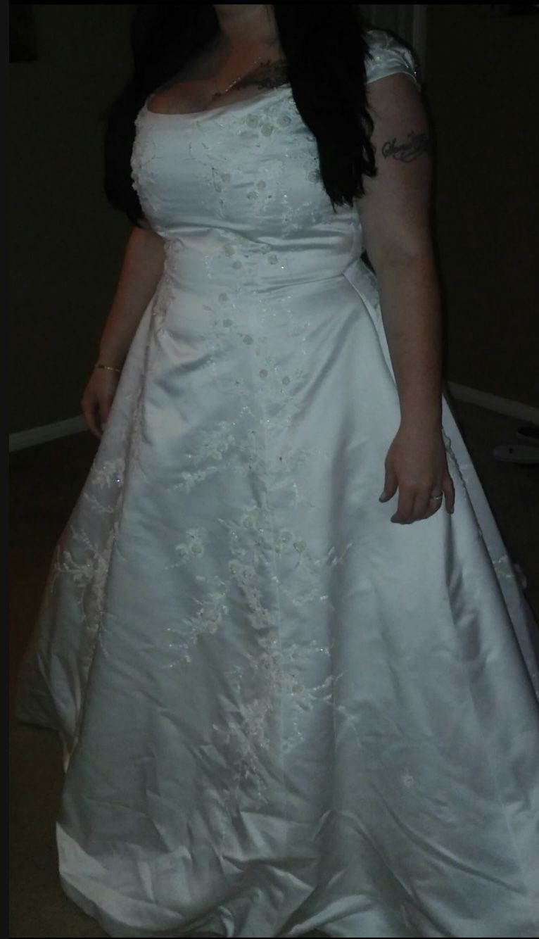 Plus Size Wedding Dress 