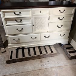 4 Piece Bedroom Dresser Set With Mirror