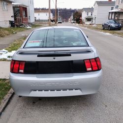 2000 Ford Mustang