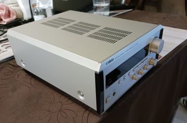 Yamaha RX-E100 Stereo Receiver and NXE-100 Speakers for Sale