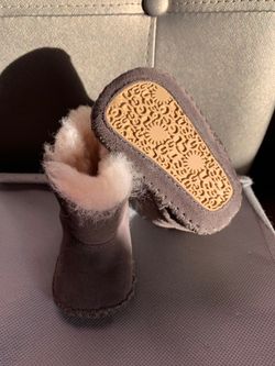 Baby Ugg 0/1