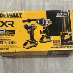 🟡DEWALT 20V MAX XR Brushless 2-Tool Combo Kit DCK2101QQ2