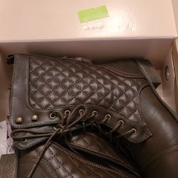 Charlotte Russe size 9 brown