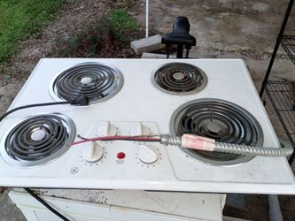 GE Electric Cooktop with Coil Burners