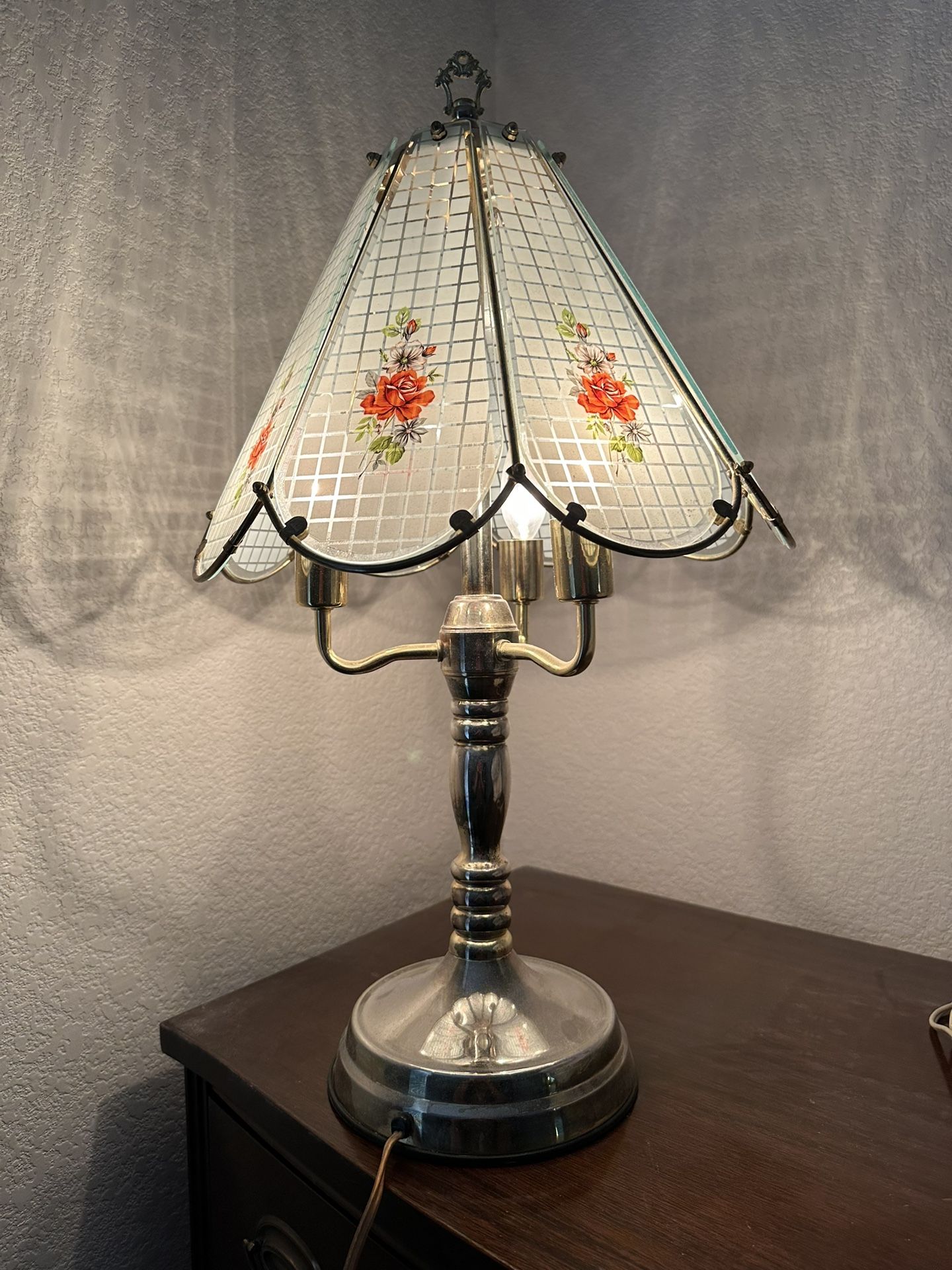Vintage 3-way Glass Touch Lamp with Flower Design