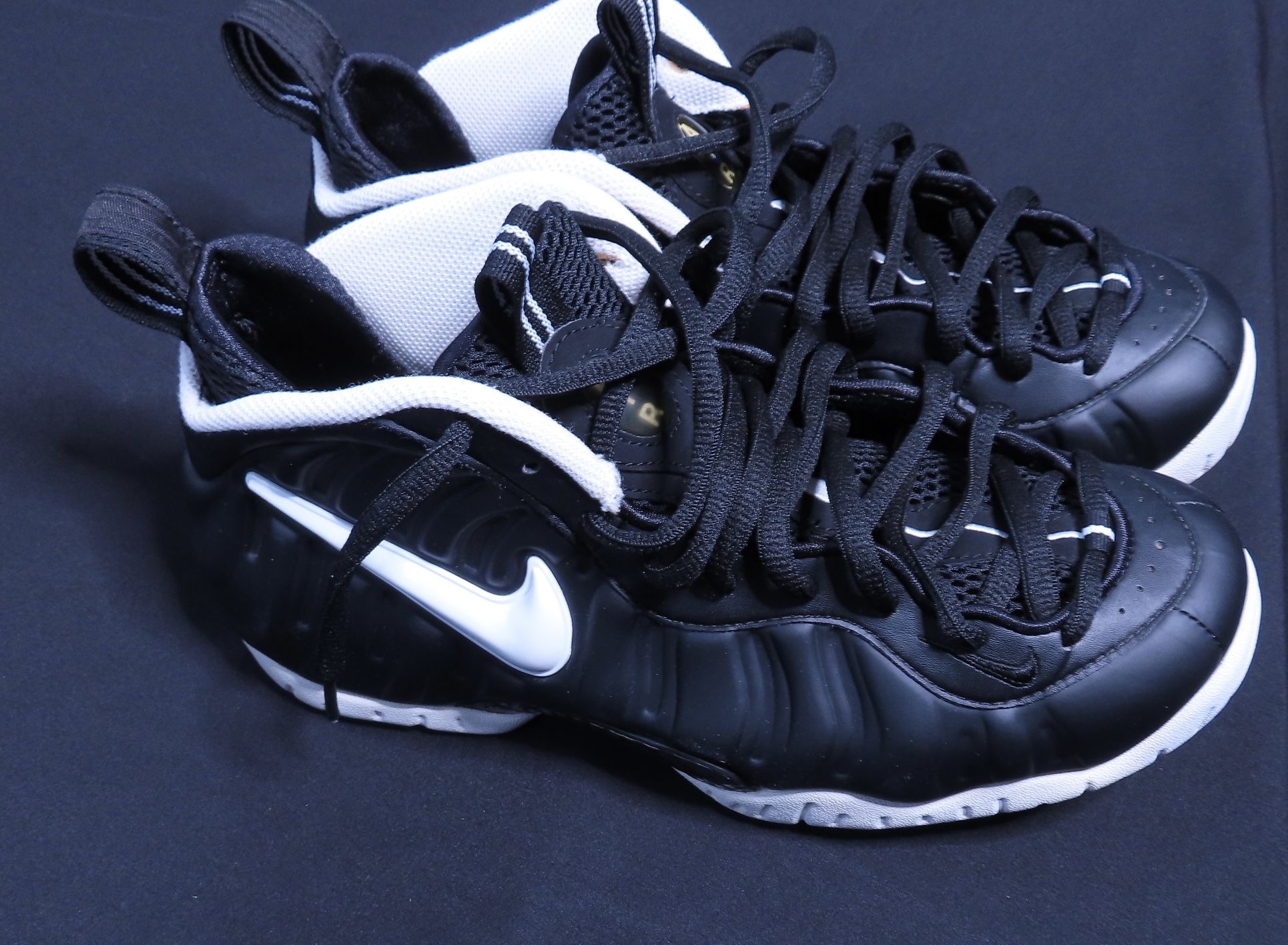 Men’s Air Foamposite Pro 'Dr. Doom' 2016 Size: 9.5
