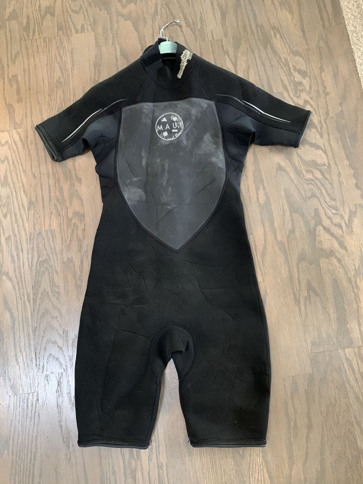 Maui and Sons wetsuit kids youth size 14 black 2:1 mm