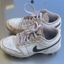 Jordan 1 Kids' Multisport Cleats Youth Size 5.0 Unisex