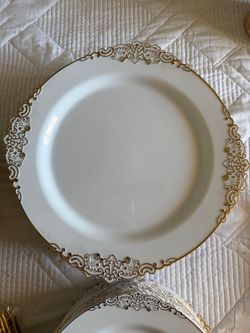 White plastic Dinner Plate with Gold Trim