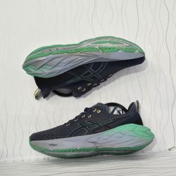 ASICS Novablast 4 Running Shoes 1012B510 Women Size 10 Navy Blue Mint Green