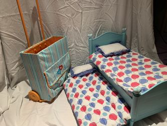 American Girl - Bitty baby trundle bed and rolling luggage