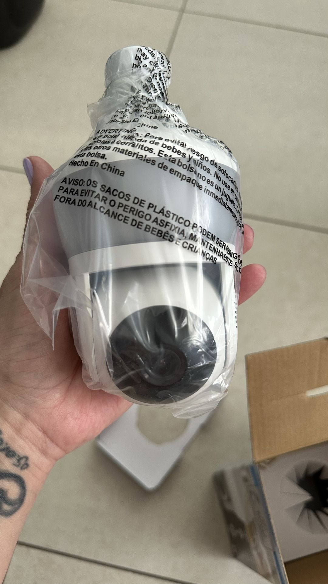 Sight Bulb Motion Detecting 360-Degree Indoor/Outdoor Wi-Fi Home Security Camera with Light