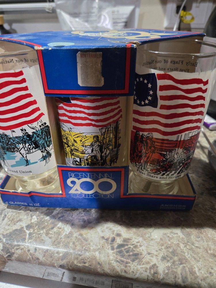 Bicentennial 200 Collection 6 Glass Beer Steins