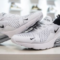 Nike Air Max 270