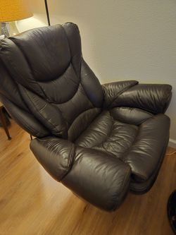 Leather recliner