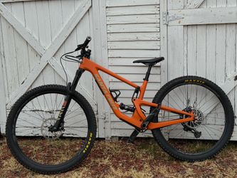 2022 Santa Cruz Hightower Carbon Melon Size M