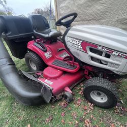 Huskee 25hp 50” Deck Lawn yard Tractor With Triple Bagger System