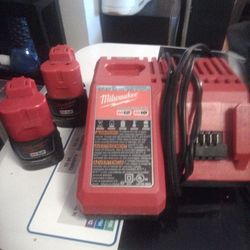 Milwaukee 12v 18v charger with 2 12 v batteries