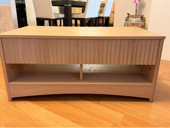 Amada Lift Top Coffee Table