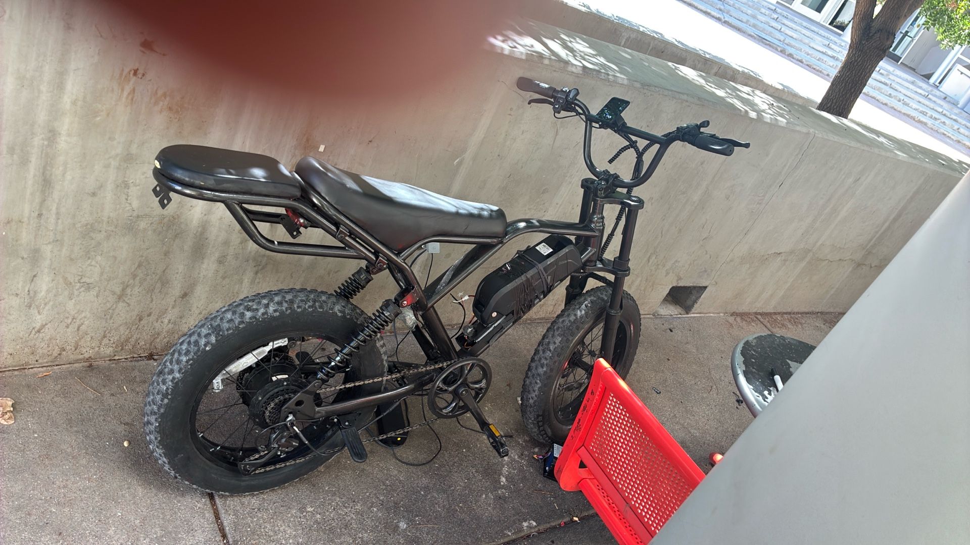 Qlaway BK20  Fat Tire Electric Dirt Bike 