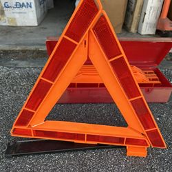 3 Miro Flare Triangles Emergency Roadside With Box