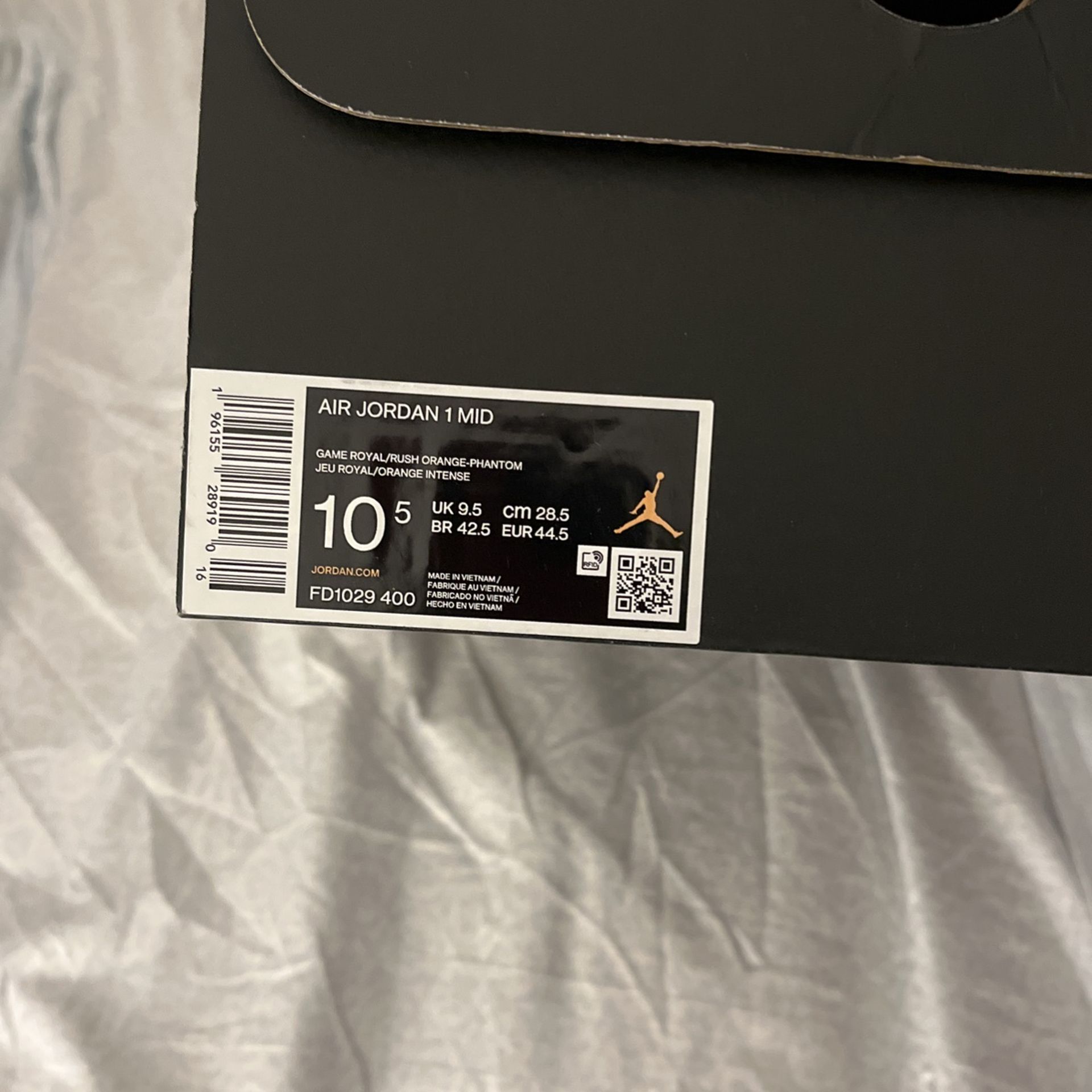 Jordan Mid 1's New York Knicks Or Colors