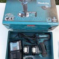 Makita 12V max CXT Driver-Drill Kit