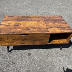 Adjustable Storage Table 