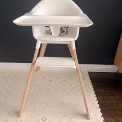 Stokke Clikk High Chair All-in-One with Tray & Harness - White 