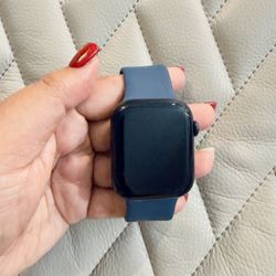 Apple Watch Series 8
