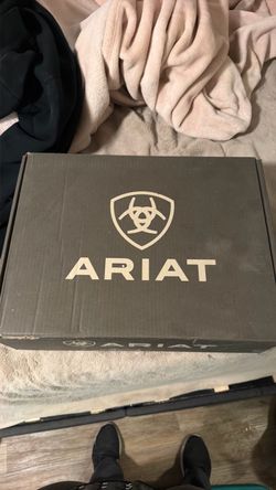Ariat boots (women) (10)