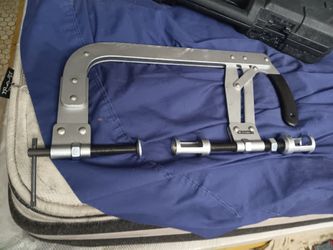 Large valve spring Compressor