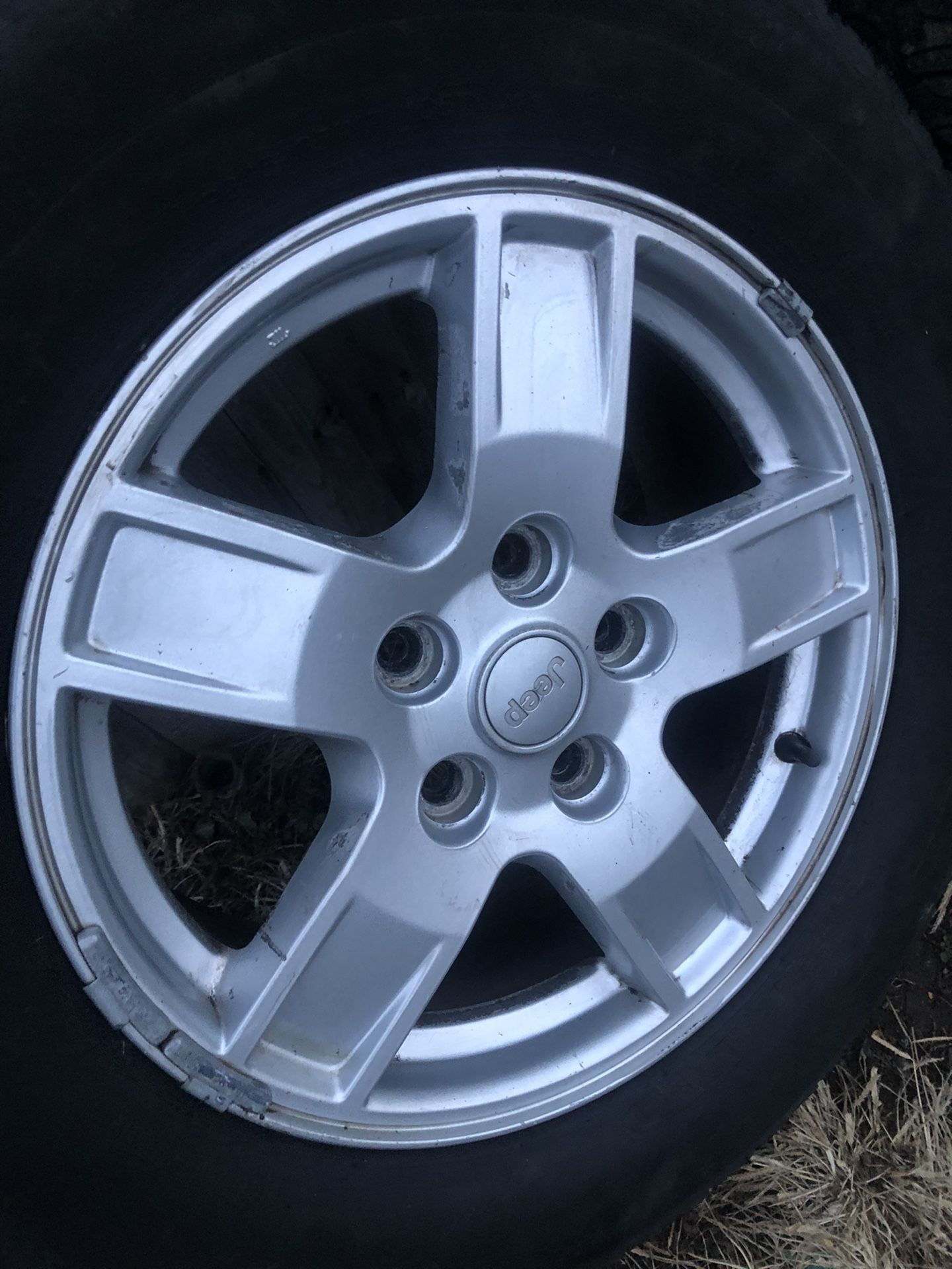 17” Jeep Cherokee Rims And Tires 