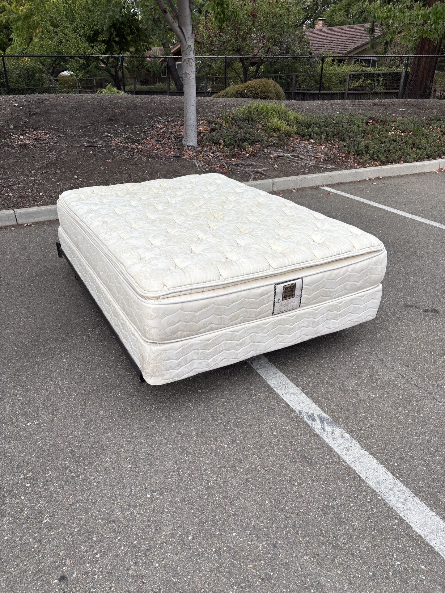 Full Size Mattress & Box Spring with Metal Frame (FREE DELIVERY)