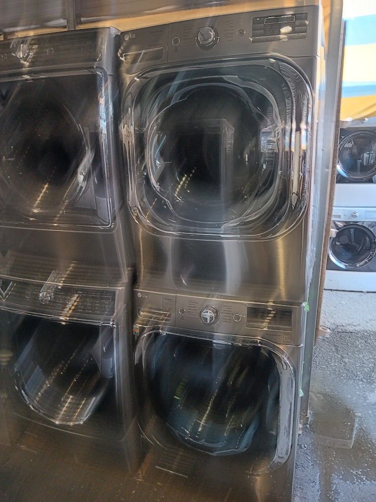 LG Front Load Washer And LG Front Load Gas Dryer