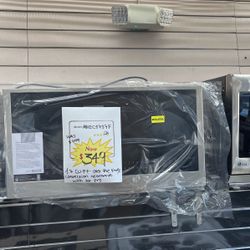 Microwave Oven Stainless Steel New Open Box and 1 Year Warranty 