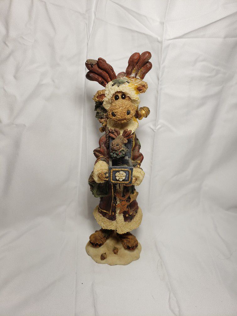Boyds Bears Montague Von Hindenmoose FOLKSTONE COLLECTION 1997 ...Surprise! #2839 . Good condition and smoke free home.  Measures 7 1/8" T X 2 1/8" W 