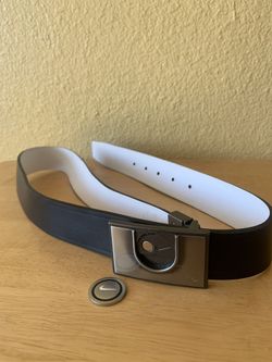 Nike golf belt with ball marker hotsell