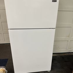 Maytag fridge/freezer