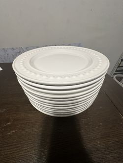 12 Large White Dinner Plates