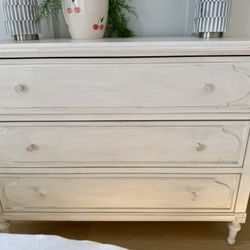 Restoration Hardware Airin Spindle Crib And Bellina Dresser In Dove Gray 