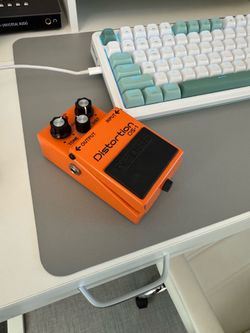 Boss DS-1 distortion pedal