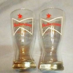

Budweiser King of Beers, white bow tie, 5.75” high x 2.875" diameter-v 

