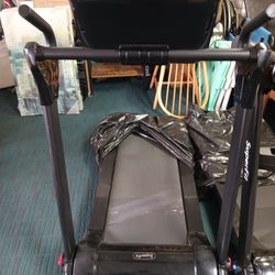 Treadmill Capacity 265 Lb$450
