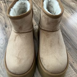 Steve Madden Ankle Boots Size 6