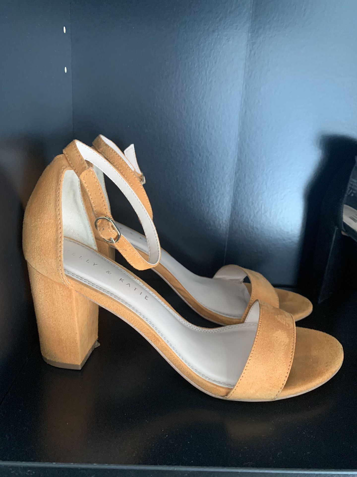 Heels size 7.5