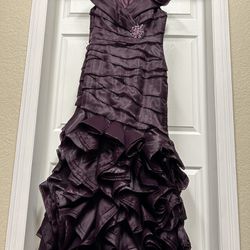 MOB Purple Gown Sz14 