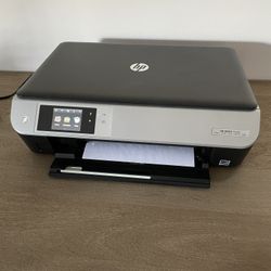 HP Envy 5530 Wireless All-in-One Printer Scanner Copier