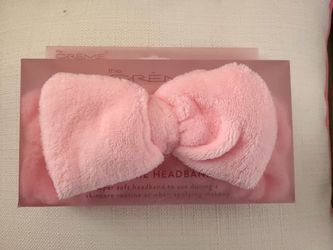 The Crème Shop Plushie Headband