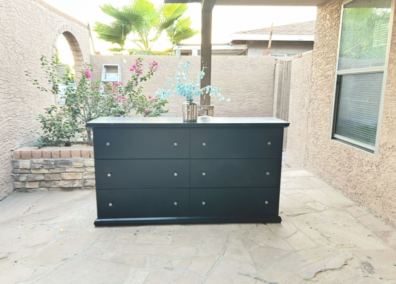 Black Dresser
